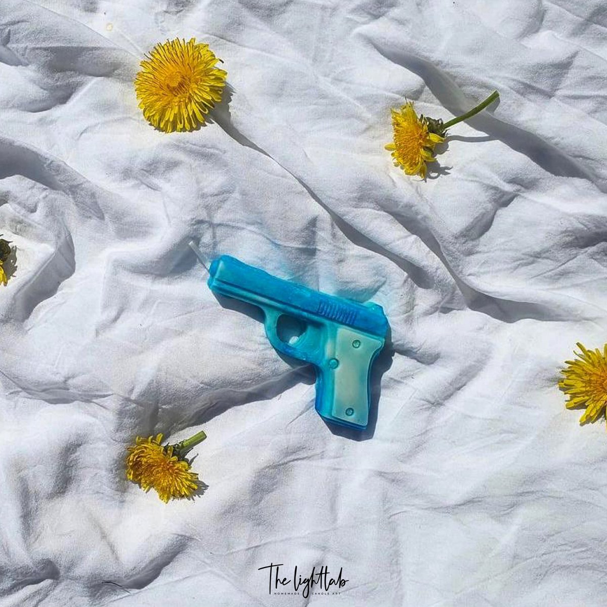 thelightlab_'s tweet photo. Uno de nuestros modelos favoritos: Guns N' Roses. Pide la tuya💙 #TheLightLab https://t.co/cXXWnVKVI2