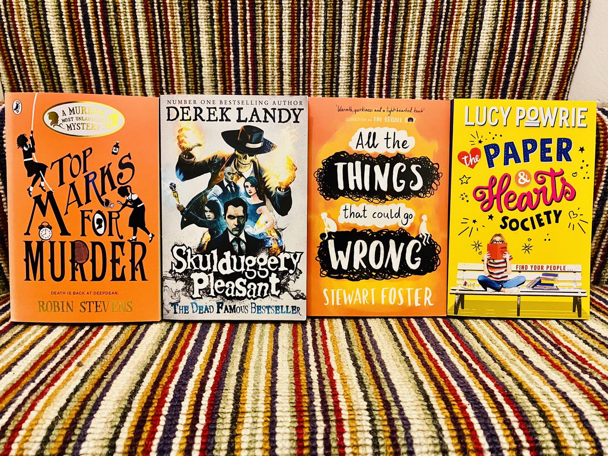 272BookFaith's tweet photo. 📚 #NewYear2022 #GIVEAWAY 📚
For the chance to WIN these 4 wonderful SIGNED #Books, just RETWEET &amp; FOLLOW by midnight on Saturday 1st January 🌟 
@LucyTheReader @stewfoster1 
#BookTwitter https://t.co/QfjCYbeA4L