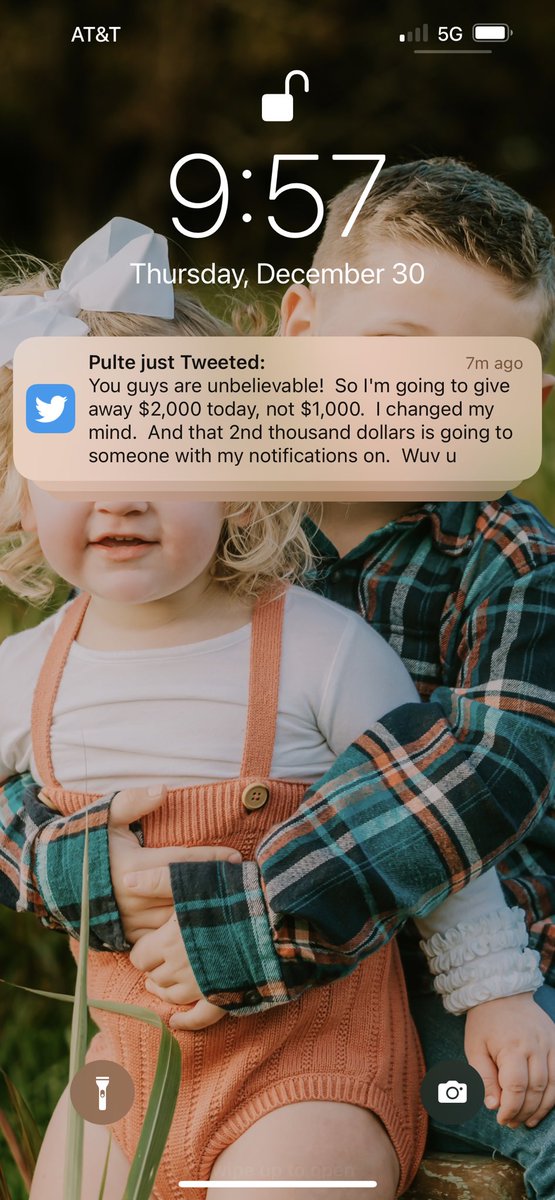 HeatherD12's tweet photo. @pulte MINE ARE ALWAYS ON! PICK ME ❤️ $heatherd15 https://t.co/eIwKVDewwF