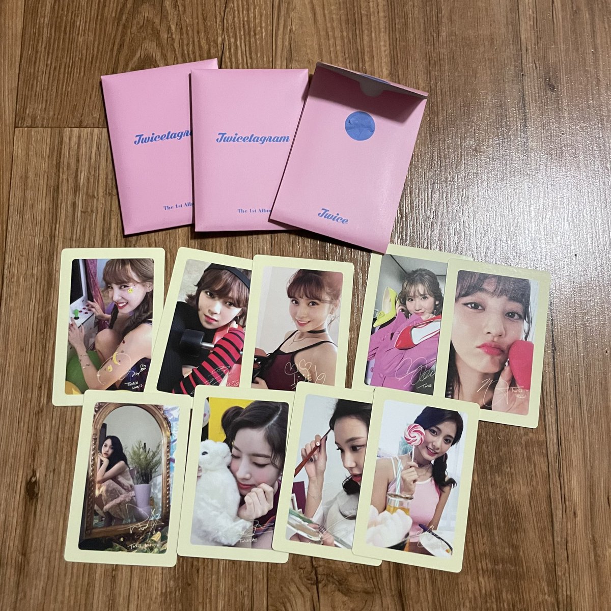 트와이스 굿즈 정리계 tweet media