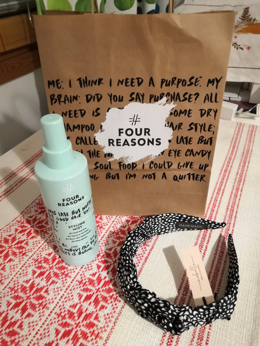 New hair. Thanks Petra! 🥰🙏❤️ #fourreasons #petrapakarinen #vuorentausta #ylöjärvi <a href="/fourreasons_fi/">Four Reasons</a>