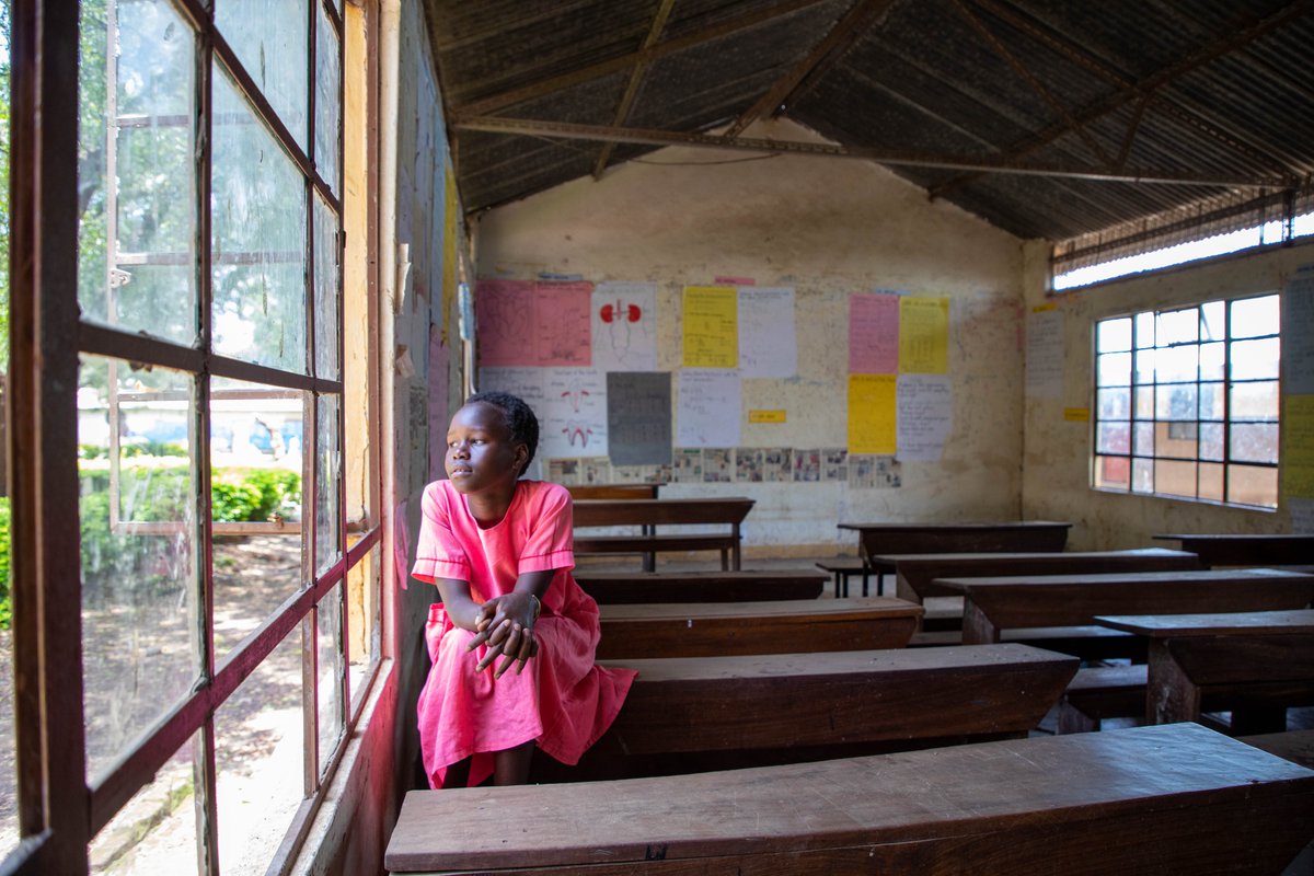 Chaque enfant a le droit à l’éducation, indépendamment de son origine ethnique, son genre, sa religion, sa langue, ses capacités et de tout autre statut. RT si vous êtes d’accord : #ÉducationSansDélai pour chaque enfant !

➡️educationcannotwait.org
#ODD4📚 <a href="/franceonu/">La France à l'ONU 🇫🇷🇺🇳</a> @onu_fr
