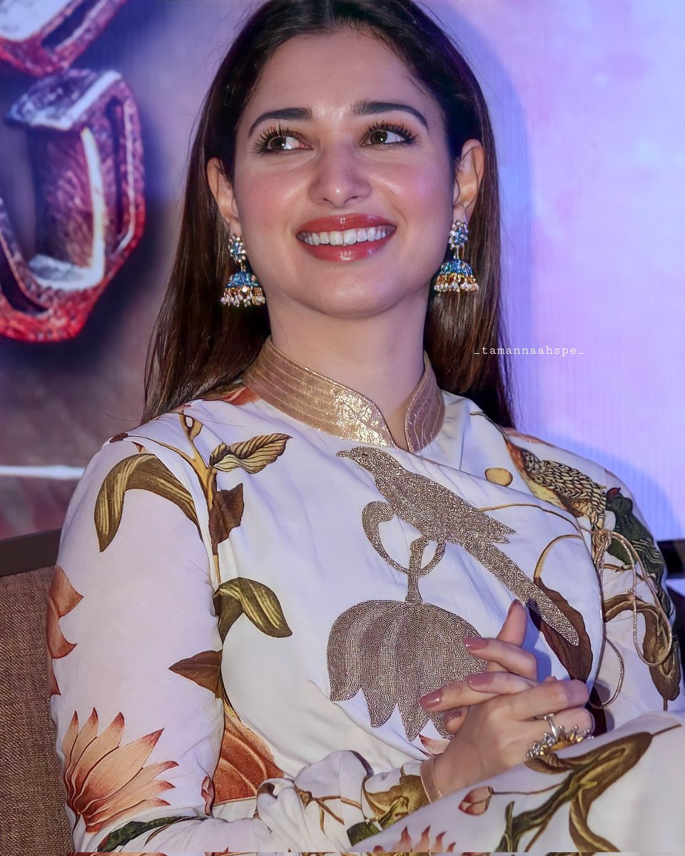 Tamannaahspe's tweet photo. ❤💫Milky Queen
.
.
@tamannaahspeaks #Tamannaah #TamannaahBhatia #tamannaahspeaks https://t.co/KLGnVnPDky