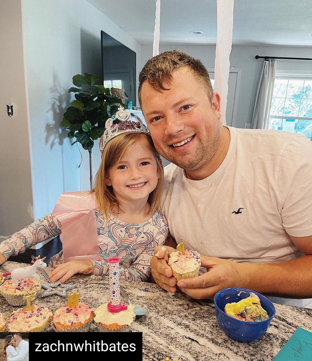 Help us wish Zach a very Happy Birthday today! #BringingUpBates