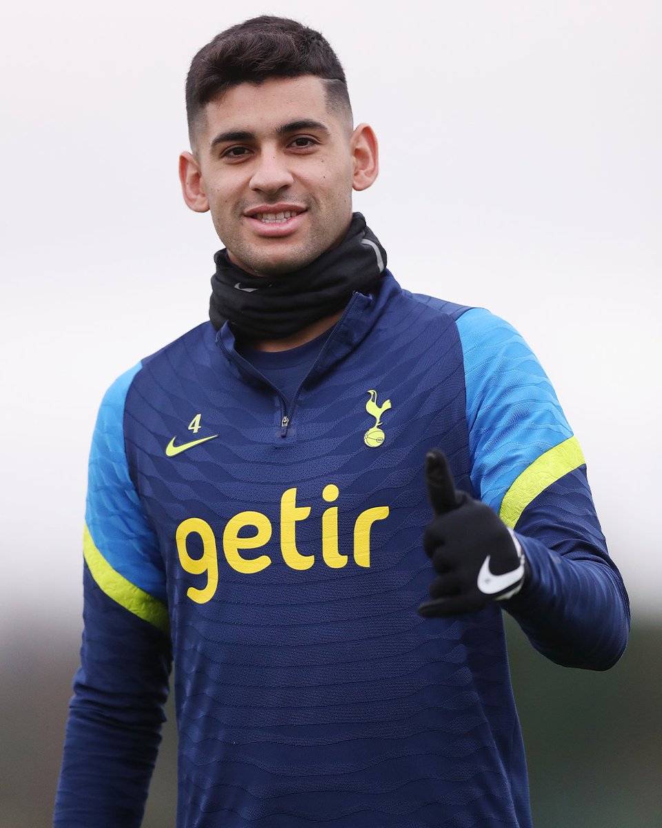 SpursOfficial's tweet photo. 🤙 Getting closer. https://t.co/1aRZS5MXIu