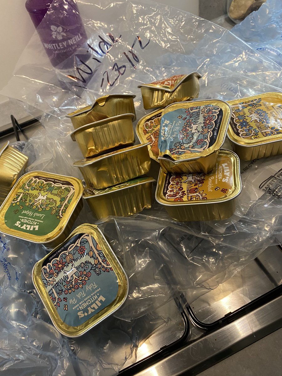 iamEmmaWilde's tweet photo. Just collected our dog food order from @PetsatHome only to find almost every tin dented, damaged or even open! Poorly and not happy! https://t.co/lcYKy3Ar6v