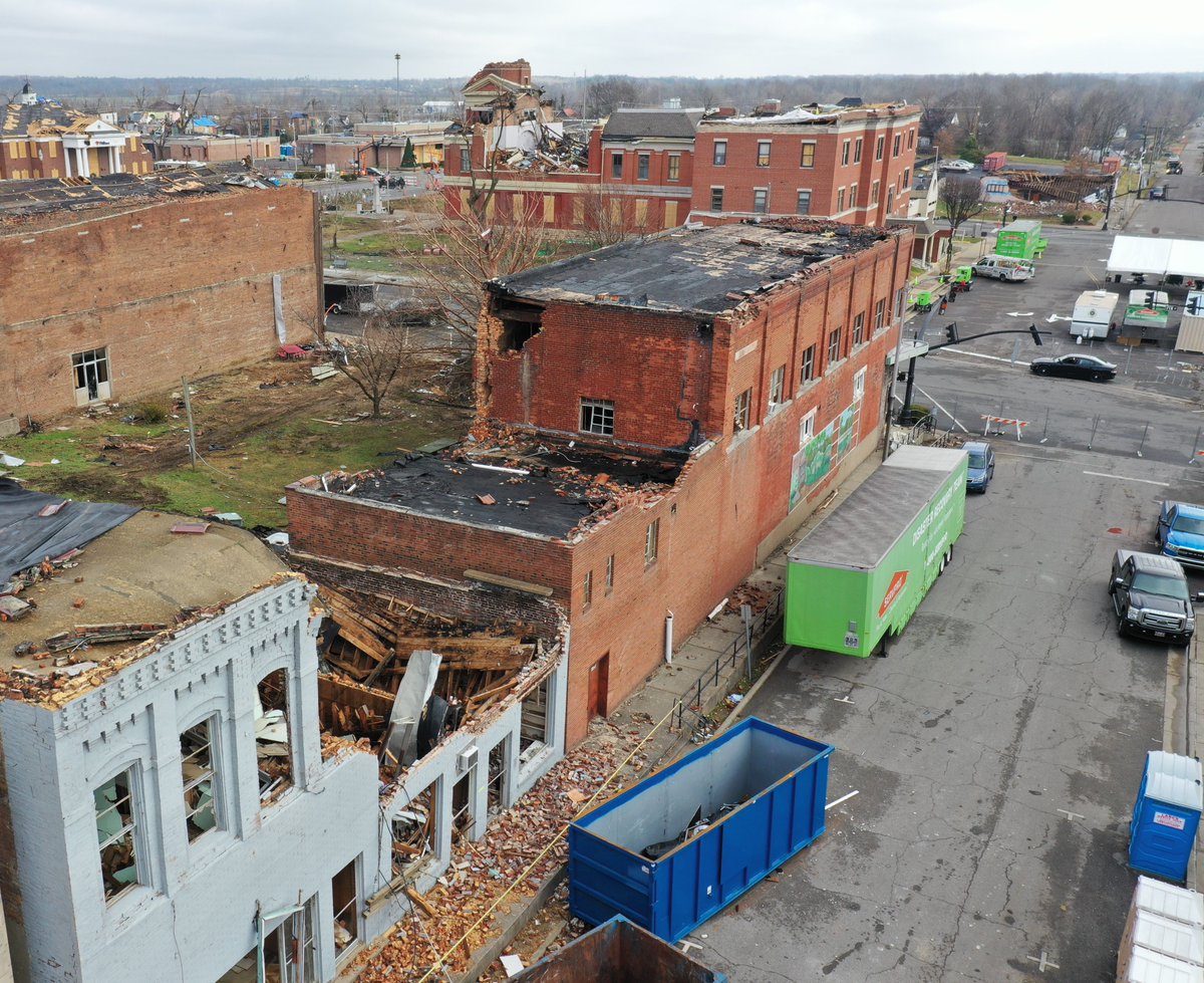NelsonForensics's tweet photo. Our thoughts and prayers are with those affected by the severe tornado outbreak that tore through Kentucky and surrounding states on December 10 and 11, 2021.
Contact us to request forensic services at expert@nelsonforensics.com or by online request below.
https://t.co/3nEbTFRGDH https://t.co/wBtqGVZQuR