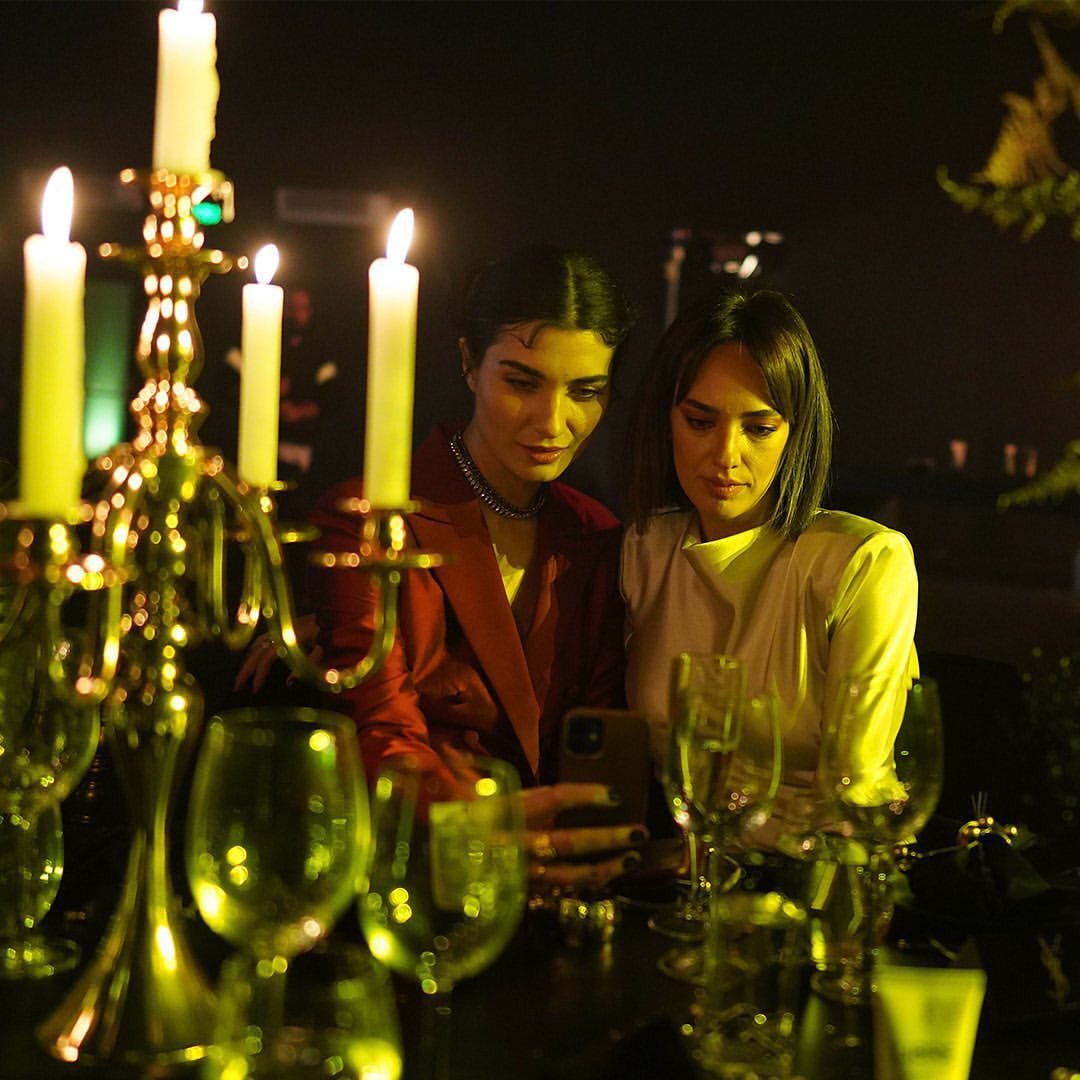 JMSilas2015's tweet photo. Tuba n Seda ❤️ #TubaBüyüküstün https://t.co/eh0pvhM76Q