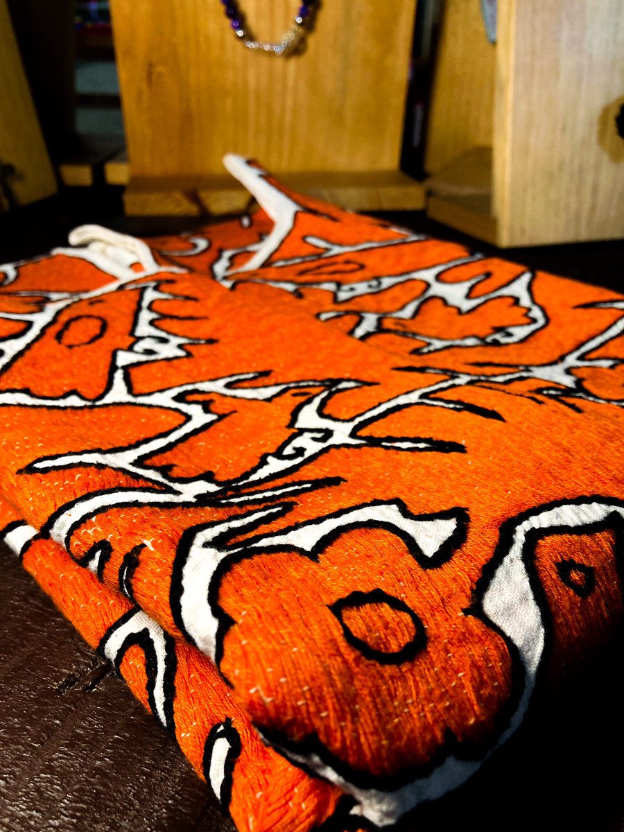 BenshapOaxaca's tweet photo. Blusa bordada a mano (unitalla)

📍San Bartolomé Ayautla.

Una pieza con un bordado excepcional, simplemente una obra de arte.

#handmade #hechoenmexico #art https://t.co/9sWX53gLNc