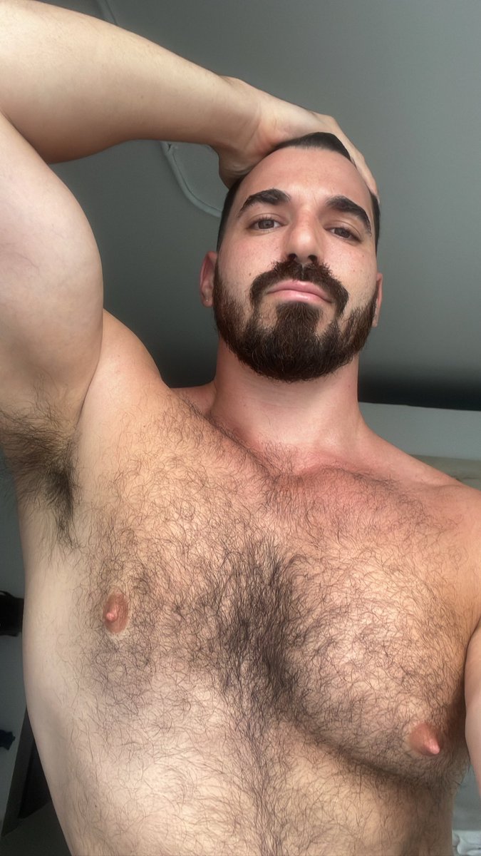 https://onlyfans.com/thickmacho 