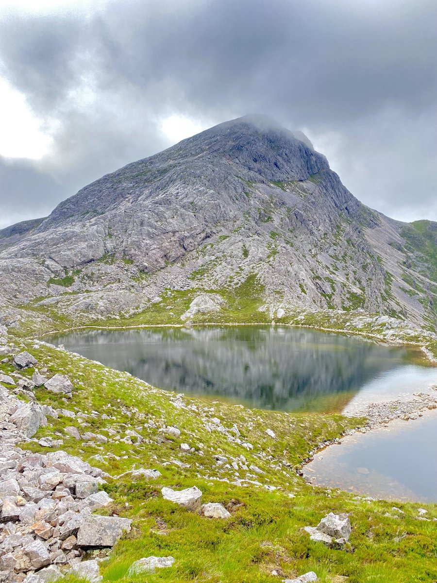 Agzygroove's tweet photo. An Rudah Stac a fine Corbett in the beautiful Torridon in Wester Ross⛰💙x @ScotsMagazine @TGOMagazine @TrailMagazine @OrdnanceSurvey @walkhighlands @VisitScotland @harveymaps @uk_hikers @TisoOnline  x https://t.co/ELgdF6MeQs