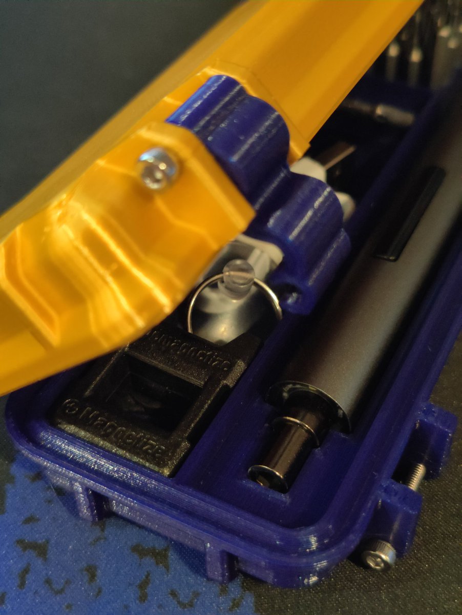 alias_neo_one's tweet photo. This Wowstick 1F+ case from thingiverse looks fantastic in @3DTomorrow Blue Amethyst, and some Eryone3D Silk Gold.
https://t.co/my55h4jRCI
Tweaked the add my logo in @FreeCADNews
#TLoZ #2bytes https://t.co/CyVMNdAG5N