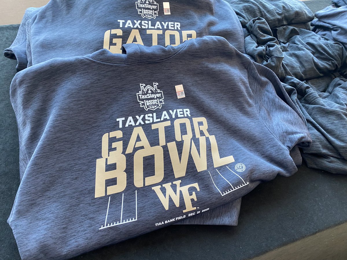 DeaconStyle's tweet photo. 🗣GATOR BOWL GEAR at the Hyatt Regency in downtown Jacksonville!

#GoDeacs🎩 https://t.co/tfKAwMpiqz