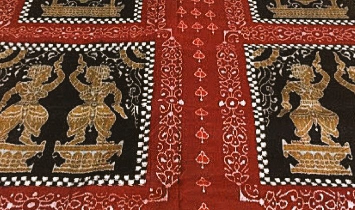 IndiainSaoTome's tweet photo. #Vote4local Uniqueness of #Sambalpuri sarees lies in its unique tie-and-dye method. Sambalpuri handmade sarees are an intrinsic part of Odisha's culture. Sambalpuri art cannot be replaced by machine because the spirit is part of the craft. Let us support the weavers. @OdiaCulture https://t.co/6NEG6dHGY4