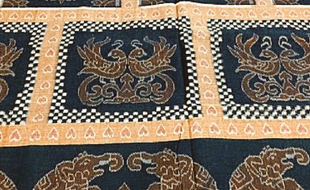 IndiainSaoTome's tweet photo. #Vote4local Uniqueness of #Sambalpuri sarees lies in its unique tie-and-dye method. Sambalpuri handmade sarees are an intrinsic part of Odisha's culture. Sambalpuri art cannot be replaced by machine because the spirit is part of the craft. Let us support the weavers. @OdiaCulture https://t.co/6NEG6dHGY4