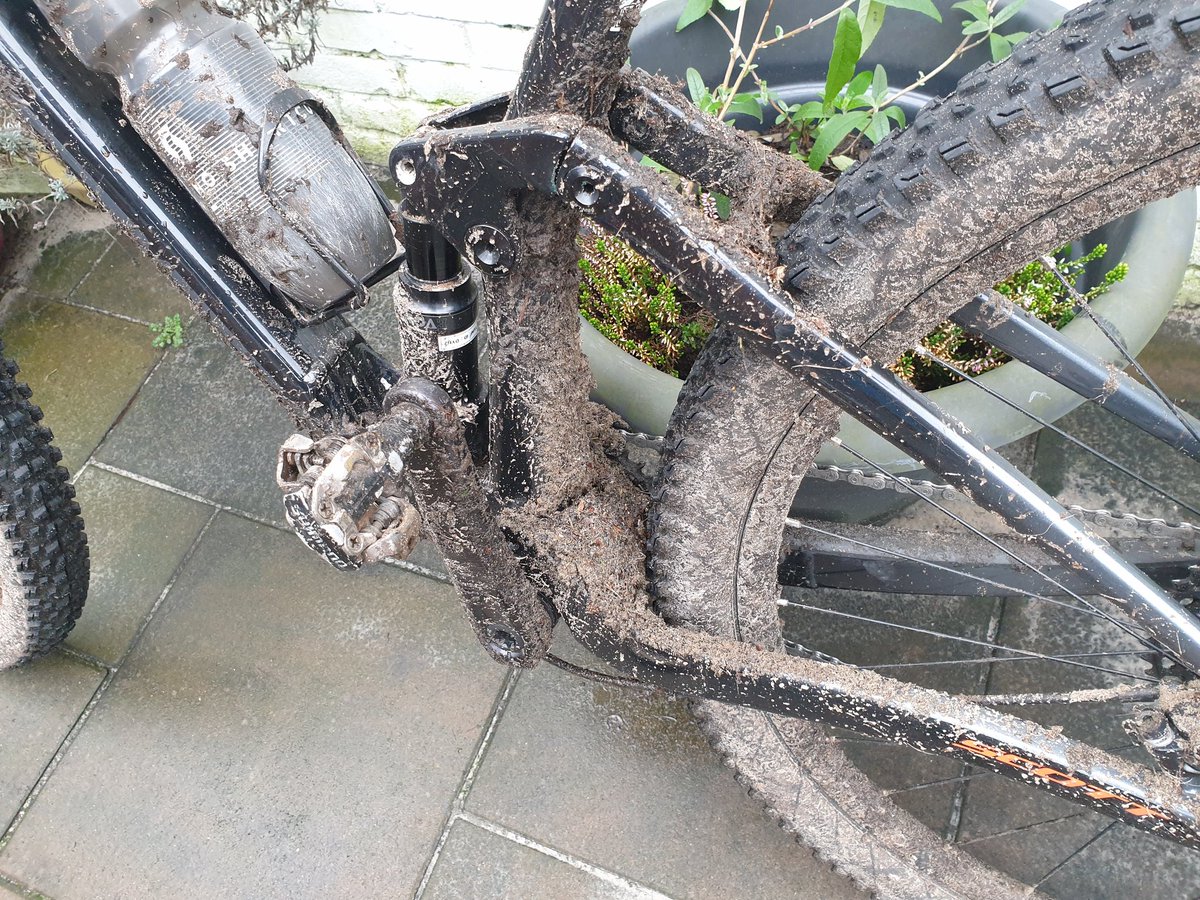 nr_15's tweet photo. Dat was de laatste rit van het jaar... #mtb #pwn #volgendjaarweer https://t.co/sBijrTyqs6