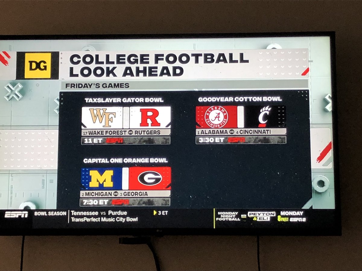 rutgers_hypeman's tweet photo. Some of the best teams in the nation playing tomorrow. @RFootball @RUAthletics https://t.co/ItOhitkKEF
