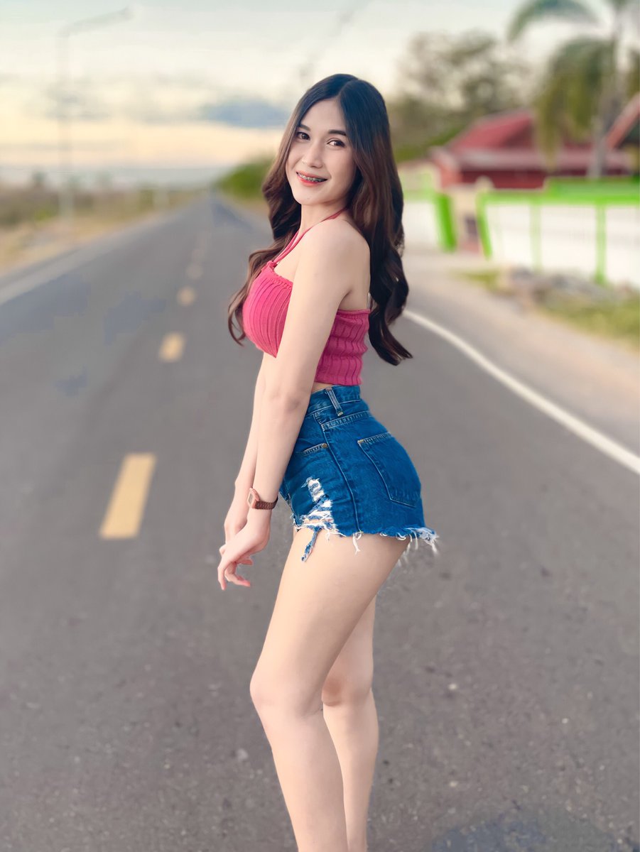 น้ำเล่นทวิตแอคนี้แอคเดียวนะคะ ไม่เคยรับงาน ทวิตอื่นคือปลอม ใครเจอส่งมาให้หน่อยนะคะ 
#กาฬสินธุ์