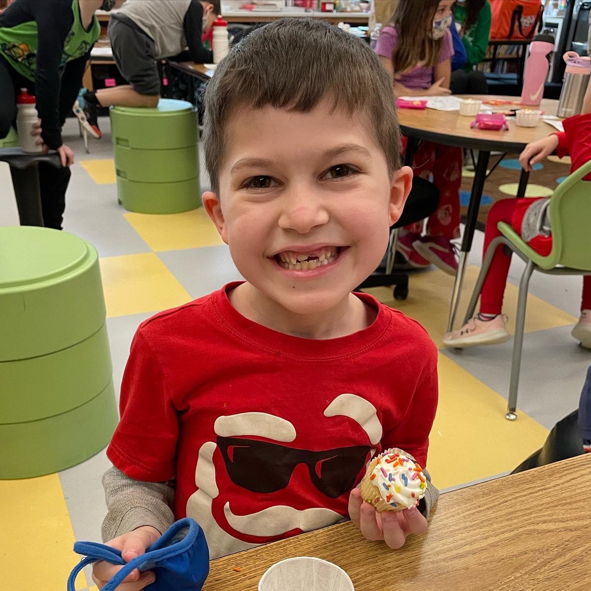 LynnetteMGall's tweet photo. Happy 8th Birthday to G on Christmas Day! Loved celebrating him so much ❤️ #secondgradecadets #onevillage https://t.co/tiAOYqBWhn