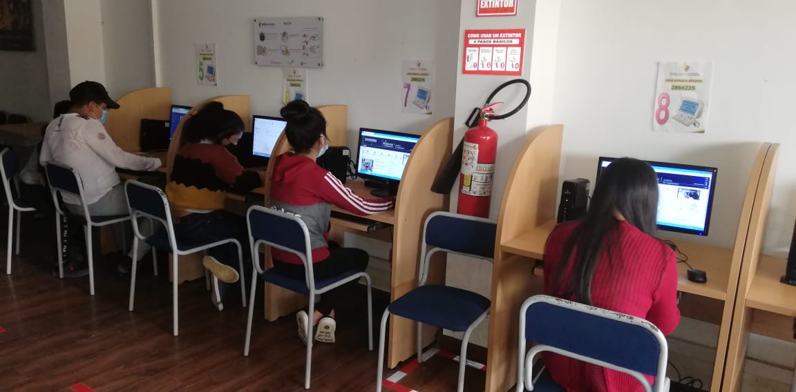 infochilla's tweet photo. #ElOro / Infocentro Chilla, al servicio de toda la comunidad usuarios visitan este espacio gratuito a realizar su tareas académicas.
@Telecom_Ec
@CNT_EC
@MaribelChamba6
@ChillaAlcaldia https://t.co/CqDSQJjSm1