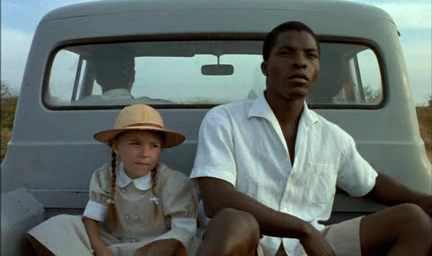 Melantr0phic's tweet photo. ترجمة الفيلم الفرنسي:
Chocolat (1988)

للمخرجة الرائعة:
كلير دينيس

عن إمرأة تعود إلى أفريقيا وتحديداً إلى الكاميرون لتعيد ذكريات طفولتها إبان فترة الاستعمار الفرنسي. 

رابط الترجمة:
https://t.co/Ee6gPqJDa4 https://t.co/YEgcOo8ToT