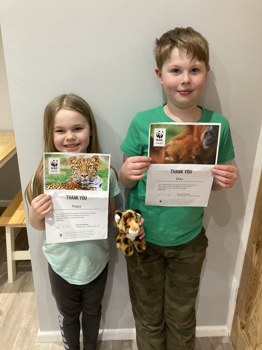 DebSimmonds81's tweet photo. @theanimalguyz inspiring children to ask to adopt endangered animals for Christmas presents. The future of the planet would be in safe hands if it was up to my 2 children. https://t.co/sd2eYKf0Yn