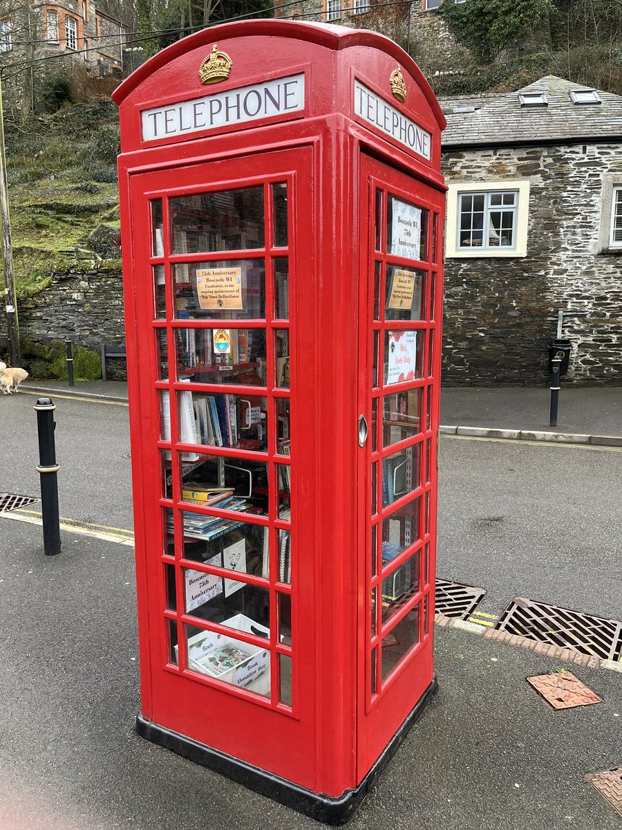 Well deserved #crabsandwich 🦀 🥪 @TheWelly after braving the muddy #coastalpath around #boscastleharbour. Really enjoyed watching the #seakayakers braving the elements 🌊 and seeing the #redphonebox #bookshop. #wellingtonhotel #boscastle #cornwall