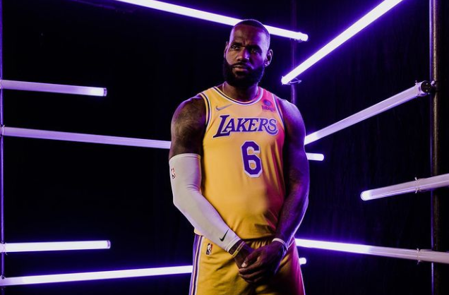 Happy 37th birthday to LeBron James 