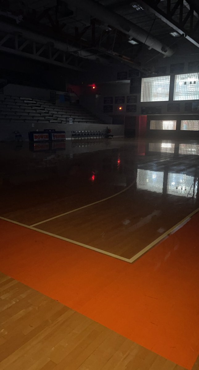 6:45 this morning I sat in my gym and prayed! I have a player that would give anything to play on this floor again and can’t. For those that can….don’t take the opportunity for granted! 🙏🏽❤️🏀