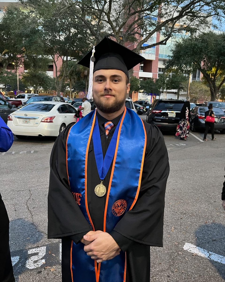 UFSAMMY's tweet photo. We got some graduating boys 😎 Congrats to Xander, Alan, Josh, and Lancaster 🎉 https://t.co/szROkpc8RF