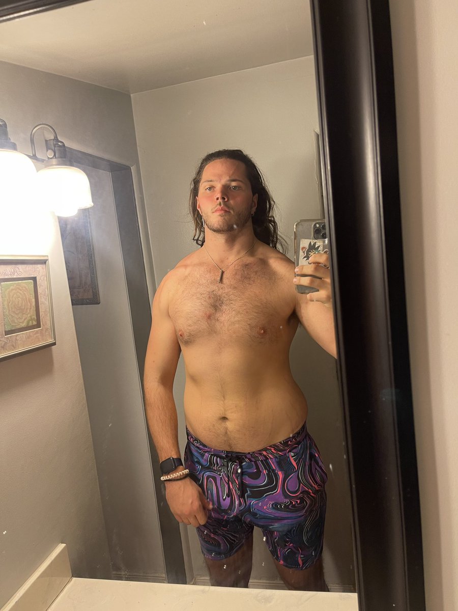 Sceeterrr's tweet photo. 30 day progress, no flex, no pump, same lighting. Just great habits and lifestyle. Dropping workout programs soon! #SRPerformance https://t.co/EXwdeZZ1XN