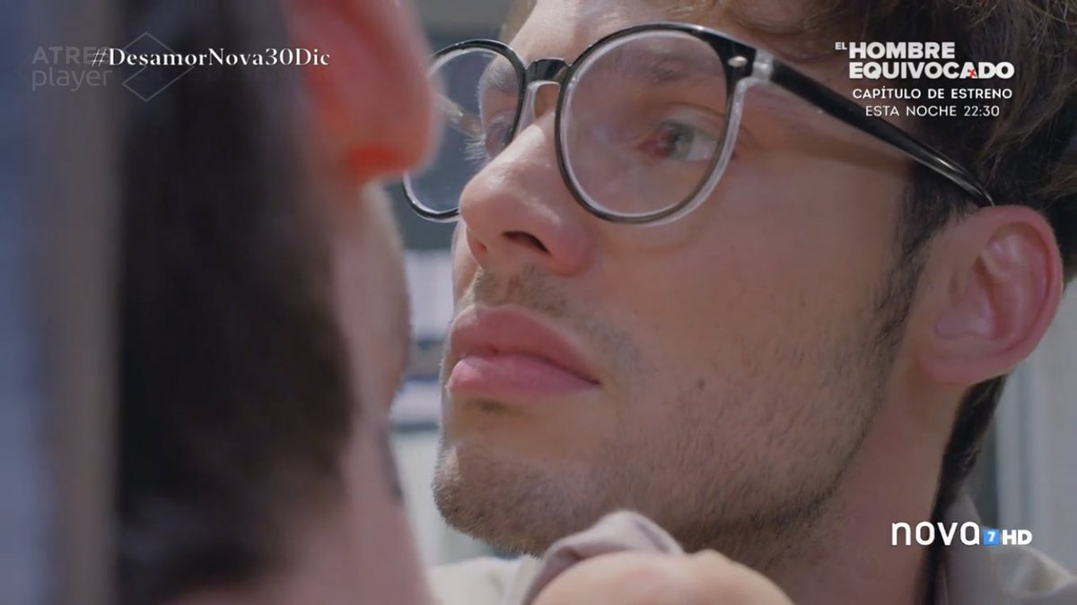 ¡Gael descubre que Rommel lo traicionó! 💥

#VencerElDesamor de lunes a viernes a las 18.00h en <a href="/NovaTDT/">Nova</a> con <a href="/claudiaalvarezo/">Claudia Alvarez</a> y <a href="/davidzepeda1/">David Zepeda</a> 

#DesamorNova30Dic 🦋