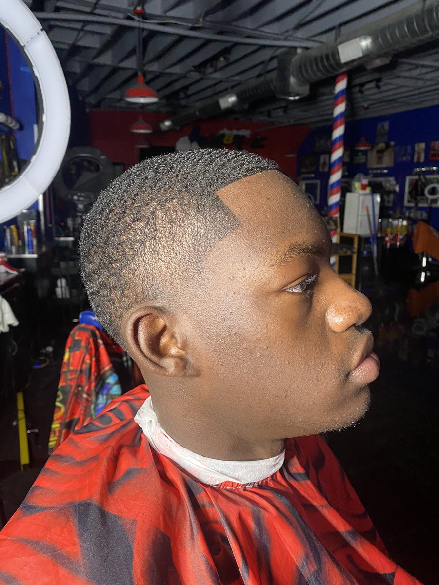 S13Geoffrey's tweet photo. Just trynna make it🔥🤟
#sandiegobarber #legendzbarbershop https://t.co/KVpn490NTQ