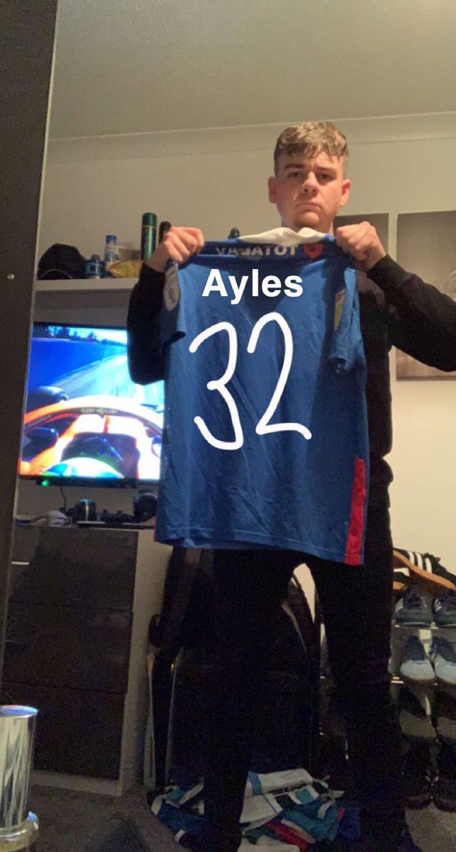 TrickyBluesFC's tweet photo. The last signing for the blues. Aaron Ayles 20 year old midfielder. The young man is ready to go for the big challenge that awaits him in a massive step up into the first team. He is looking to marshal and bully the opposition. The fans are buzzing for this one. He will wear 32. https://t.co/FgXkLwPW3r