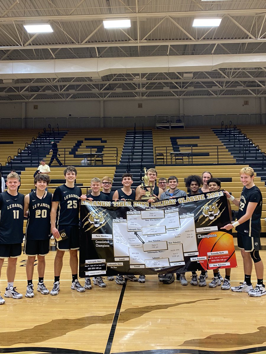 DrewTerrill3's tweet photo. Holiday Tourney Champs! @TigerBoysBBall @albert_hendrix @KobeOttinger @reese_jones24 @HunterCrew2 @JaheemJoseph11 @KSloggett40 @theslog12 @Kadenlark11 @FoutsLandon6 @JackFer44831800 @CaydenY5 https://t.co/Z0Fn6MqUxv