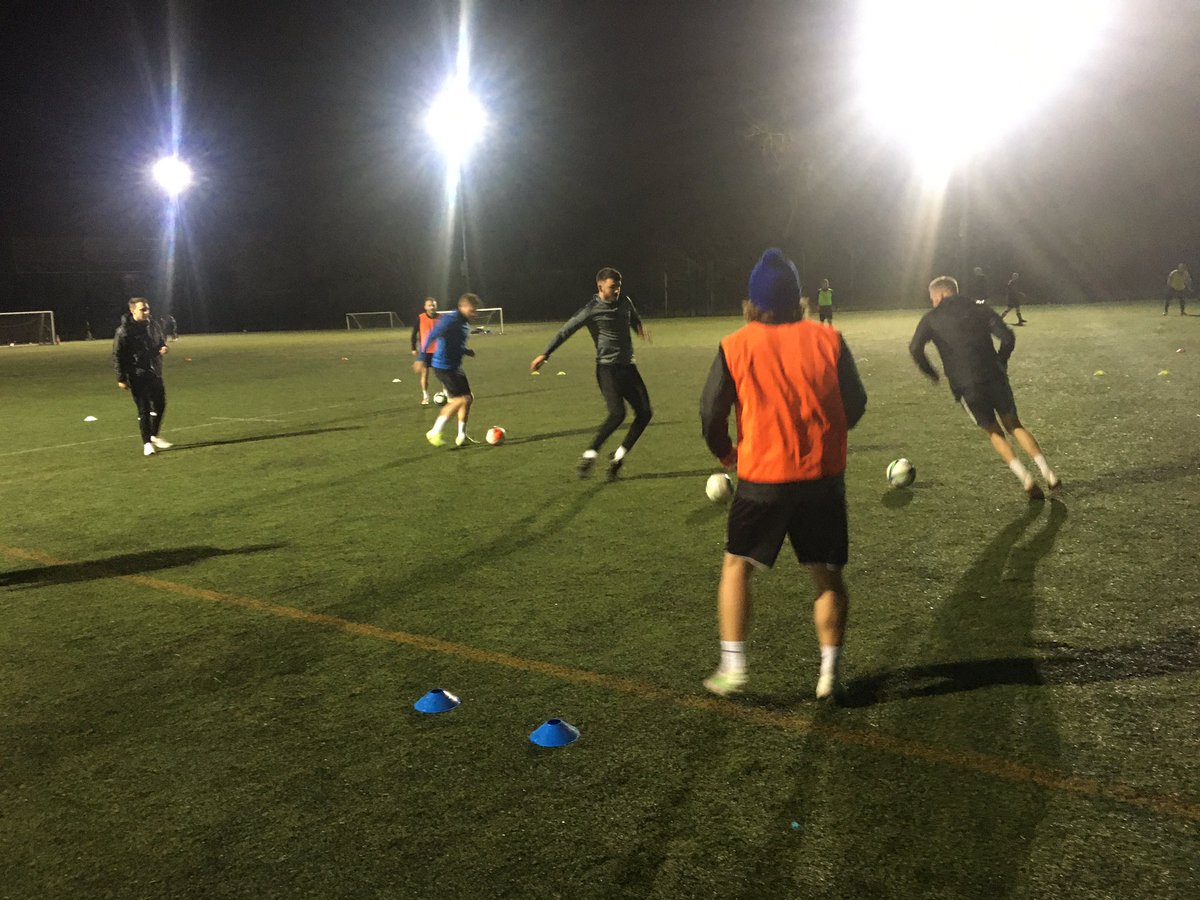 Goal_Mass's tweet photo. Second session of the day @HelstonAFC #DevonLads after local lads this morning..At #ExeterUni thanks 4sorting. Though Plymouth boys sat in traffic on A38 due 2accident🤦♂️😩 big shout out @JoshJoshyboy11 attended both..&grt company in car up.. now looking Fwd 2Saturday 💙 #2022 https://t.co/DGjPBB6Ir5