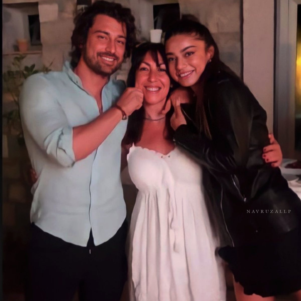 Navruzallp's tweet photo. @AlpNavruz ❤️😂
#AlpNavruz #AycaAysinTuran #AdaMasali #FaziletHanimVeKizlari https://t.co/kTdtb8jIjv