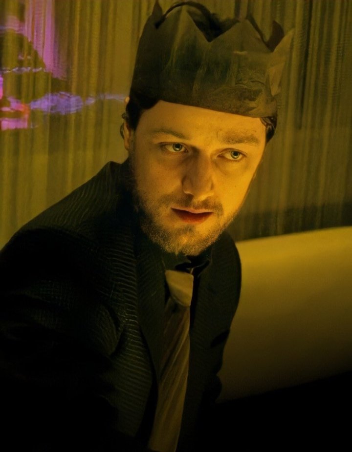 mcavoygf's tweet photo. esta foto es mia Rob es mio james es mio es increíble más de 100 DIAS ❤️👈 https://t.co/UYkBtMwx3g