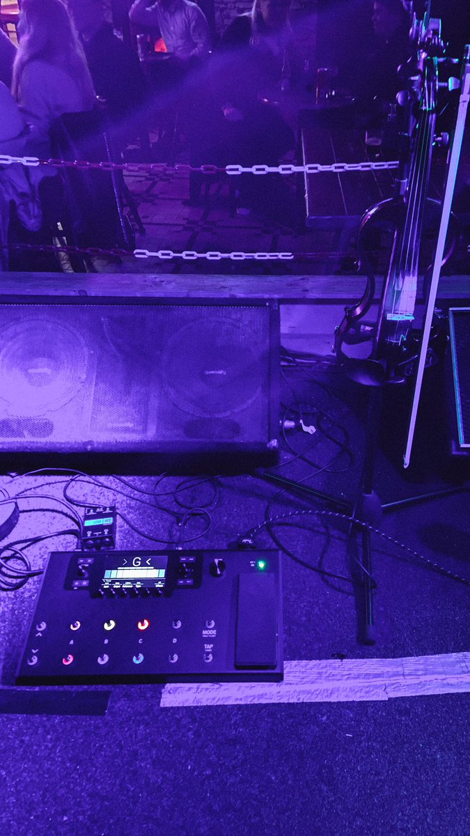 ViolinMick's tweet photo. It’s the Big Girl’s 1st proper night out! All Hail the Helix LT! #ElectricViolin #StringNinjas https://t.co/tBm6Z5aycc