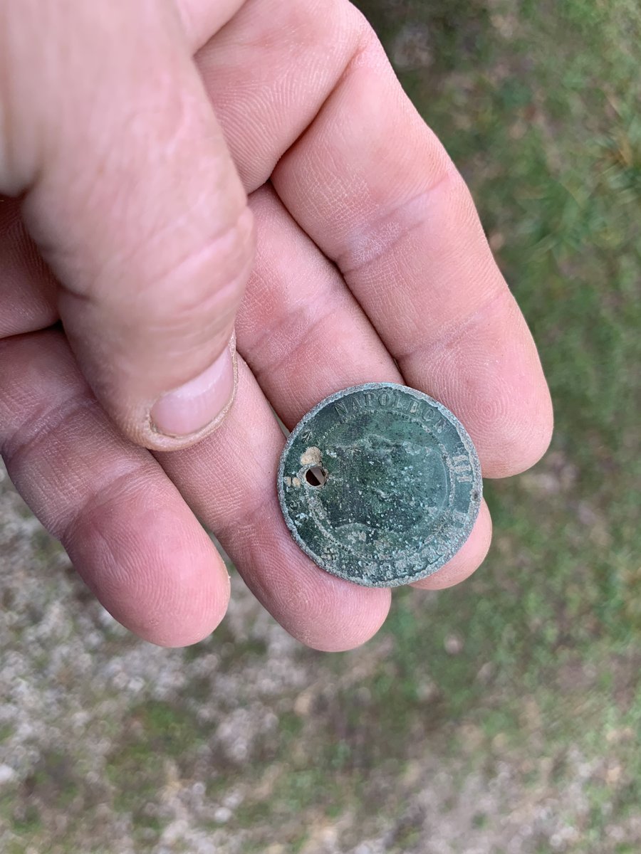 nationwideclass's tweet photo. WOW!!! First hole today!
1856 France 10 Centimes Bronze Coin Napoleon III
Un-dug version included. #livedig
#overthemoon #metaldetecting #minelabequinox https://t.co/JdguCUh8B4