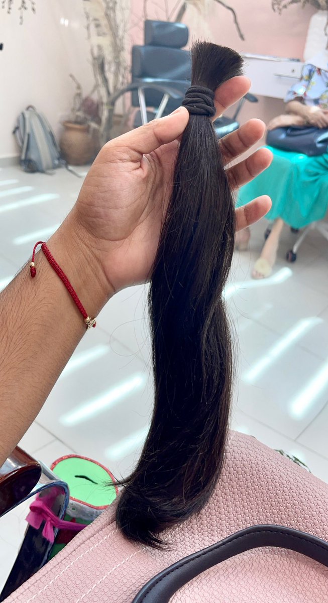 margaritachp's tweet photo. 43 cm de pelo para una niña con cáncer 💛
Lo mejor que hice en este 2021 https://t.co/x5bQW1umYs