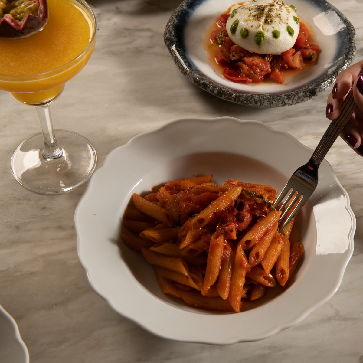 At its heart, Penne Arrabbiata is a delicious combination of simplicity and great ingredients 💙✨

تعتبر بيني ارابياتا في جوهرها مزيجًا لذيذًا و شهي من البساطة والمكونات الطازجة 💙✨

#شيكتي#باستا#اكل_ايطالي#الرياض#جدة#Cicchetti#Jeddah#Riyadh#Pasta