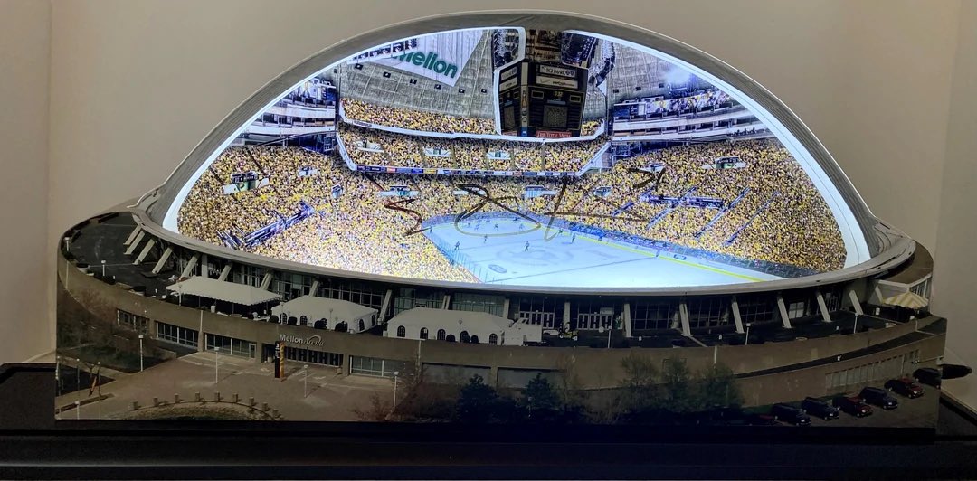 SignOnSports1's tweet photo. Introducing the new and exclusive 3D Mellon/Civic Arena/ signed by Mario Lemieux and Evgeni Malkin!

Visit https://t.co/nIGJduJ18r to get your own!

#letsgopens #HockeyTwitter #NHL https://t.co/vlEvfrXGvx