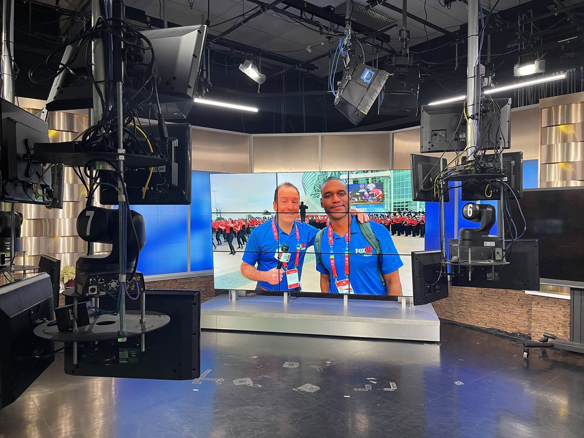 Im ❤️ing the coverage of <a href="/GoBEARCATS/">Cincinnati Bearcats</a> from Dallas!  <a href="/CottonBowlGame/">Goodyear Cotton Bowl Classic</a> <a href="/FOX19Rob/">Rob Williams</a> <a href="/FOX19/">FOX19 NOW</a>Frank <a href="/FOX19Joe/">Joe Danneman</a> <a href="/FOX19Jeremy/">Jeremy Rauch</a> @FOX19