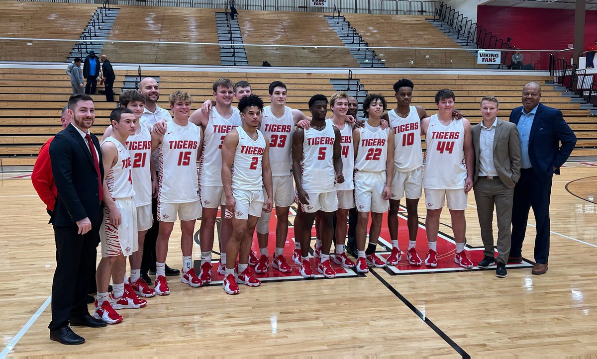 FHSTigers's tweet image. Your Fishers Tigers are the 2021 Huntington North Holiday Invitational Champions. The Tigers are now 11-1 and will host Lafayette Jeff on Tuesday, 1/4 and Pike on Friday, 1/7. Come out and support your Tigers! @FHSTigerCage