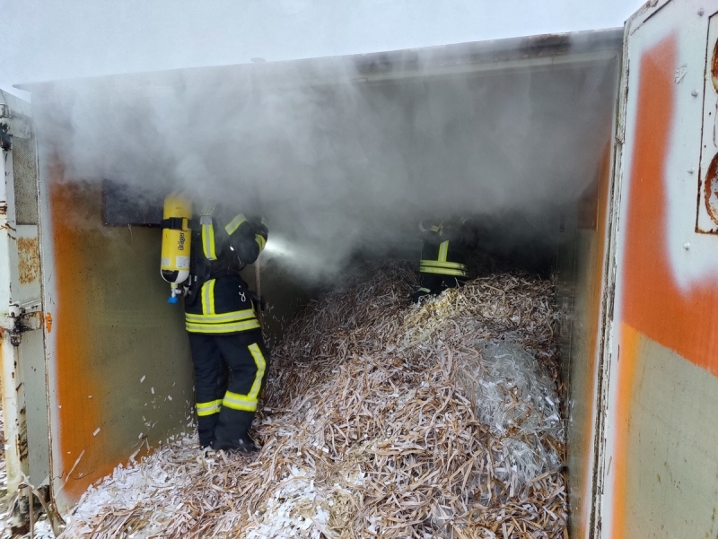 wwwFEUERWEHRde's tweet photo. #Feuerwehr #Celle #Altencelle

Zwei Einsätze für die Feuerwehr gleichzeitig

https://t.co/n6CGVcJTDE

#EinsatzFW https://t.co/OEI8fGmIQW