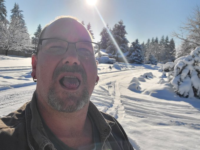 Play in the snow with Daddy!
https://t.co/YJMmwuqQul
#gaydaddylover #gay #hugebooty #gayslut #onlyfans