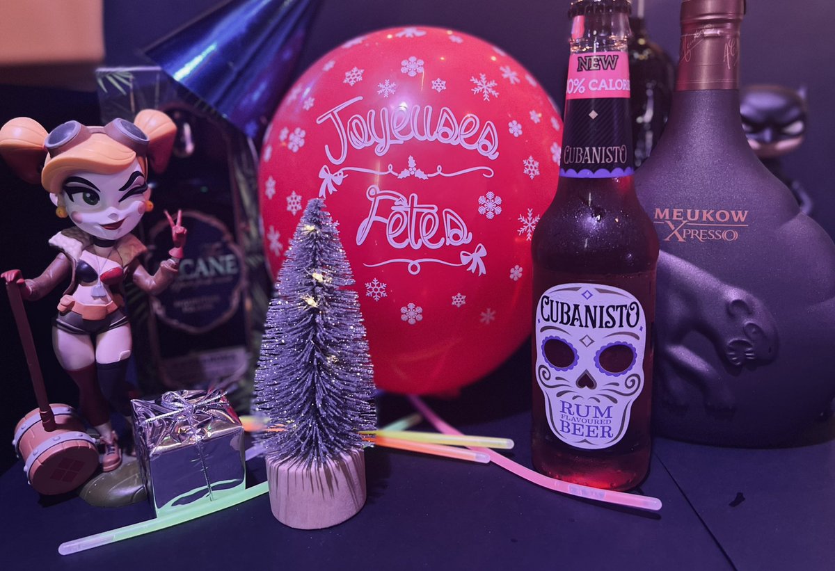Salut la team 🤗

Prêts pour la dernière soirée de 2021 🥳

Le Warpzone vous ouvre ses portes le 31 pour une soirée exceptionnelle chic ou déguisée à vous de voir😉

Yakinikudon, yakisoba et onigiri seront de la partie ! 🍙🍚

Promotion CUBANISTO à 5€ toute la soirée 🍺