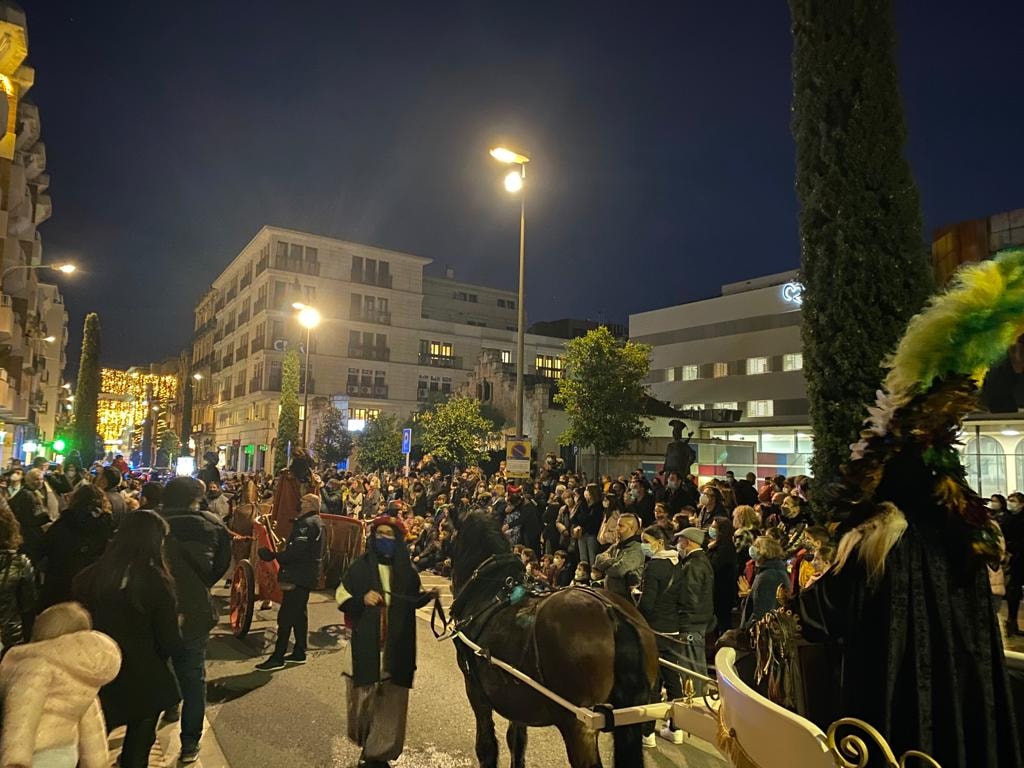 PD_Reus's tweet photo. Ahir vam donar la benvinguda als Patges de https://t.co/Y3Fj1hFMi1 els Reis d'Orient per recollir les cartes de tots els nens i nenes de la Ciutat de #Reus. https://t.co/2nJgoILTvM