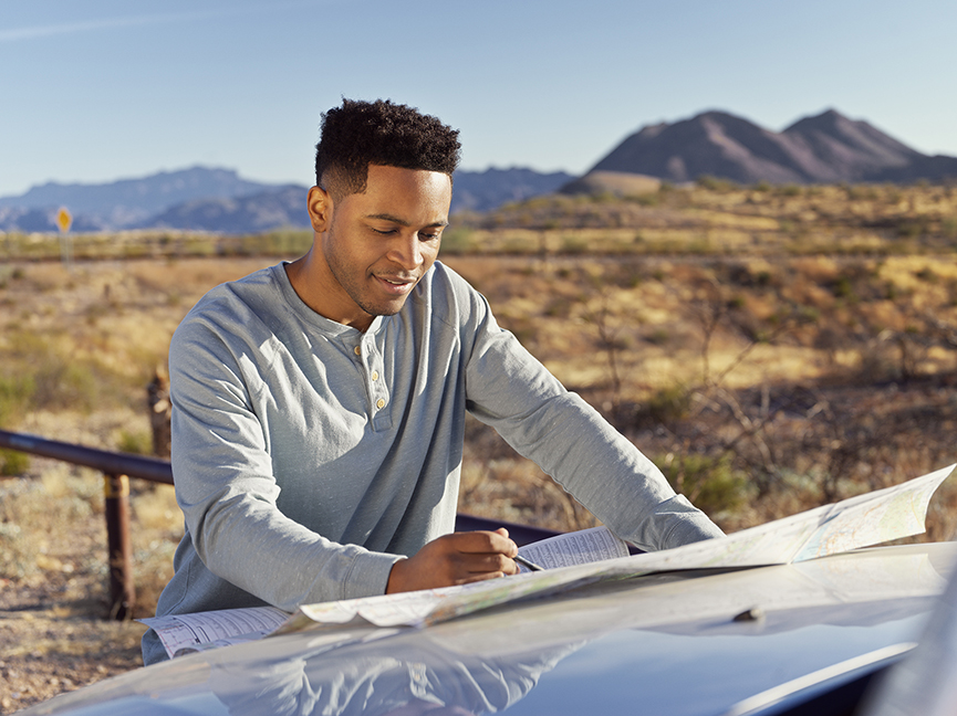 LeightonAgency's tweet photo. A vintage moment featuring Greg on Leighton’s ‘Winter Road Trip’. 

#leightonagency #azactor #arizonamodels #arizonamodeling #livingarizona #livinginaz #scottsdaleaz #arizonalife https://t.co/XLfBECA459